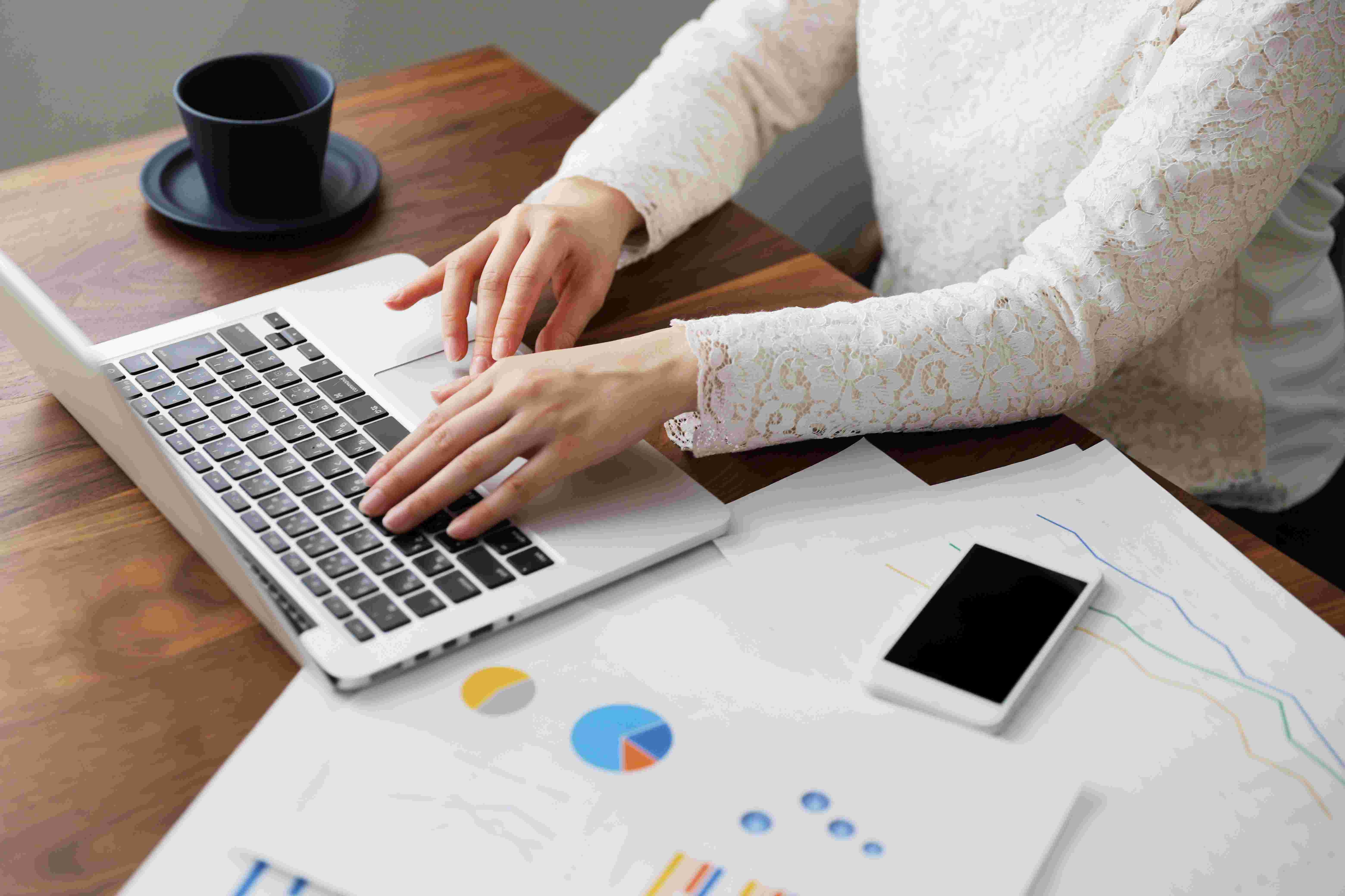 非公開の正社員 人事・総務・法務 インターネット・Webサービス ソフトウェア・通信求人イメージ