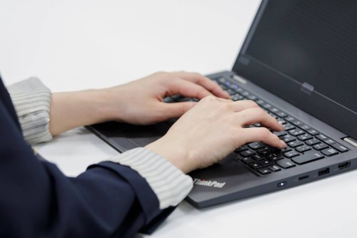 株式会社DYMの正社員 一般事務・営業事務 インターネット・Webサービス ソフトウェア・通信 広告・出版・マスコミ 人材 医療・介護の求人情報イメージ2